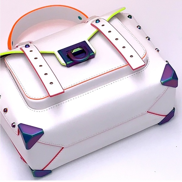 MICHAEL KORS
Manhattan Medium Contrast-Trim Leather Satchel OPTIC WHITE COLOR - Picture 15 of 16